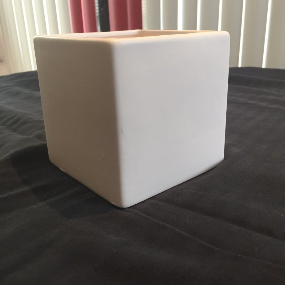 Contemporary Square Ceramic Cube Table Vase/ Centerpiece White